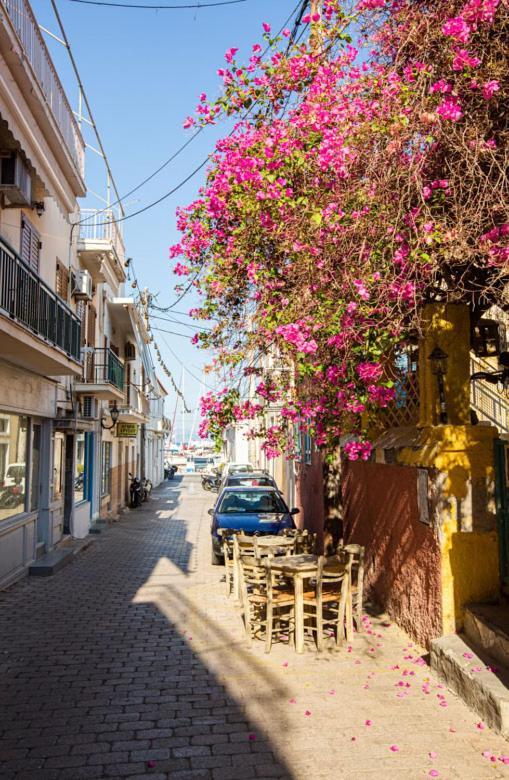 Matilda Central Apartment Aegina 外观 照片
