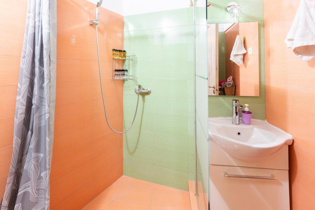 Matilda Central Apartment Aegina 外观 照片